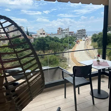 Artemis Appartement Himarë