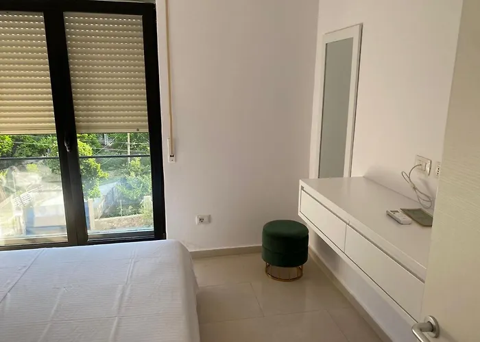 Daire Artemis Himarë